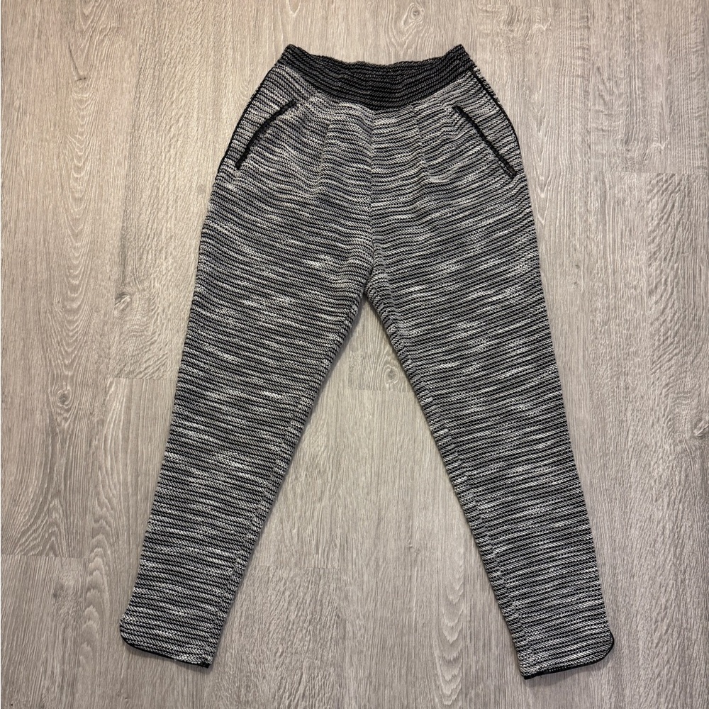 Textured pants with detailed edging